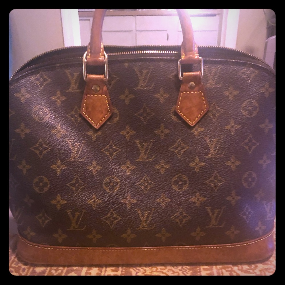 Authentic Louis Vuitton Alma